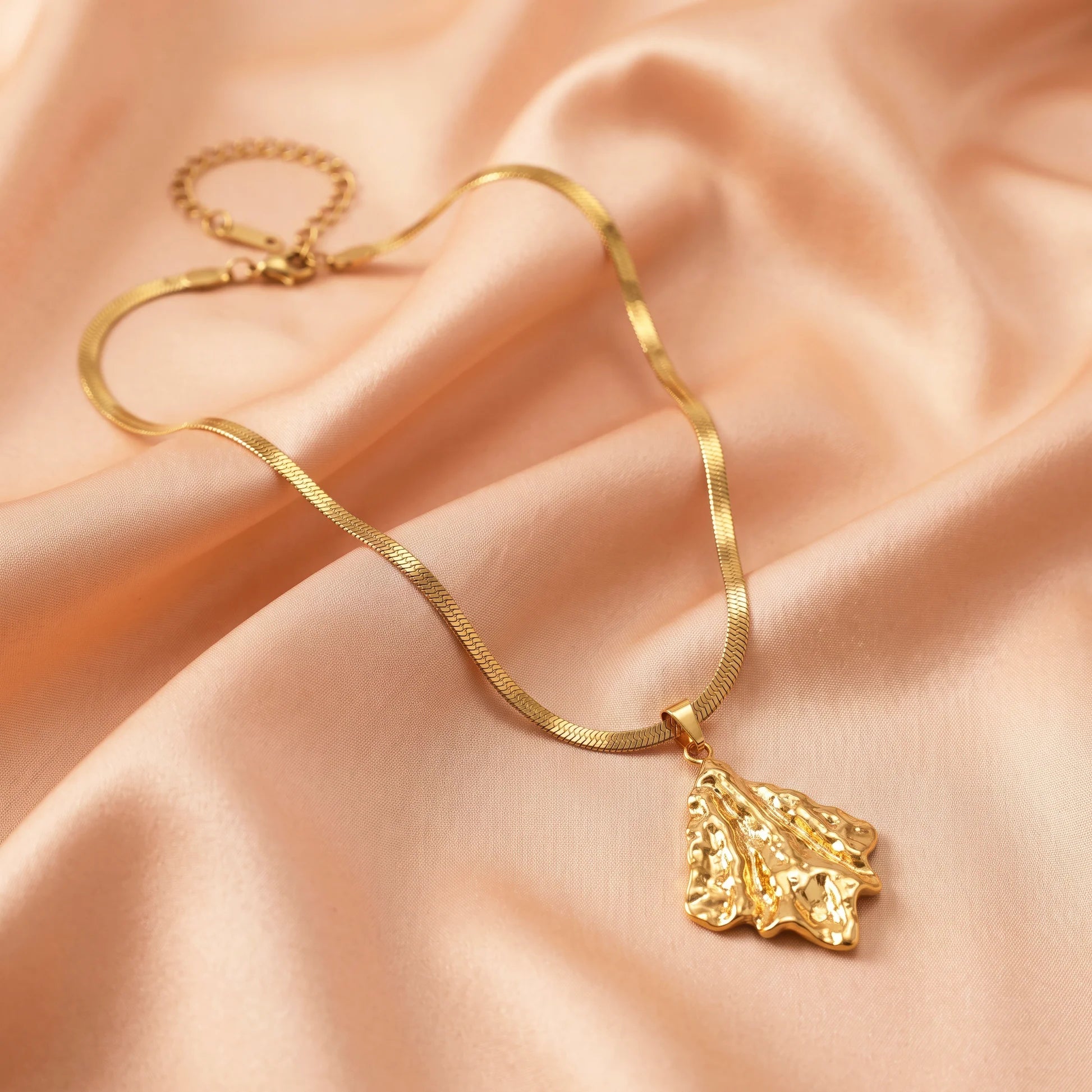 AYMI Necklace Anti-Tarnish Gold Plated Hammered Abstract Pendant
