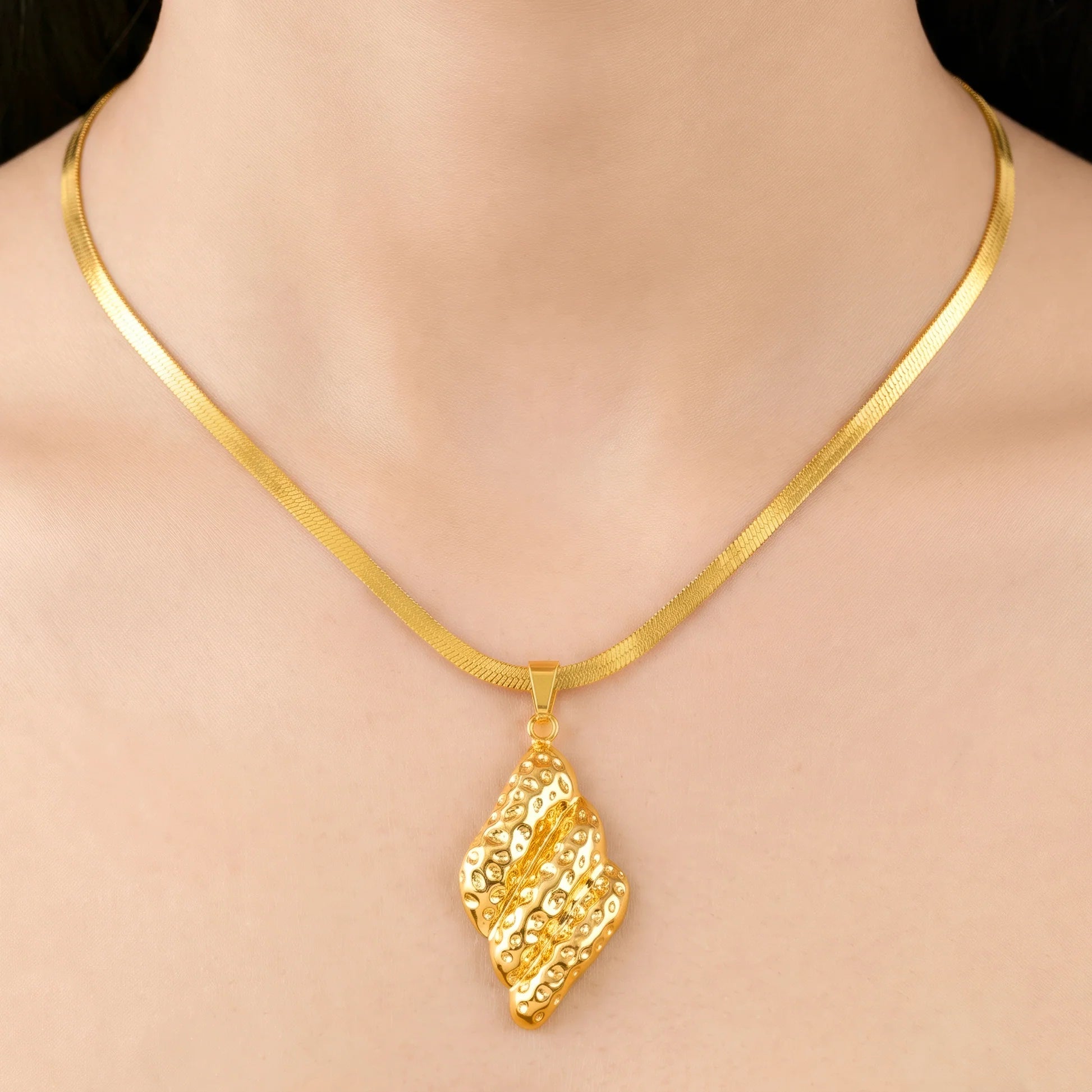 AYMI Necklace Anti-Tarnish Abstract Diamond Pendant