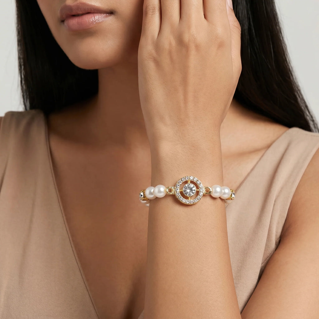 AYMI Bracelet Anti-Tarnish White
Pearl Crystal Stretch (Adjustable
Size)