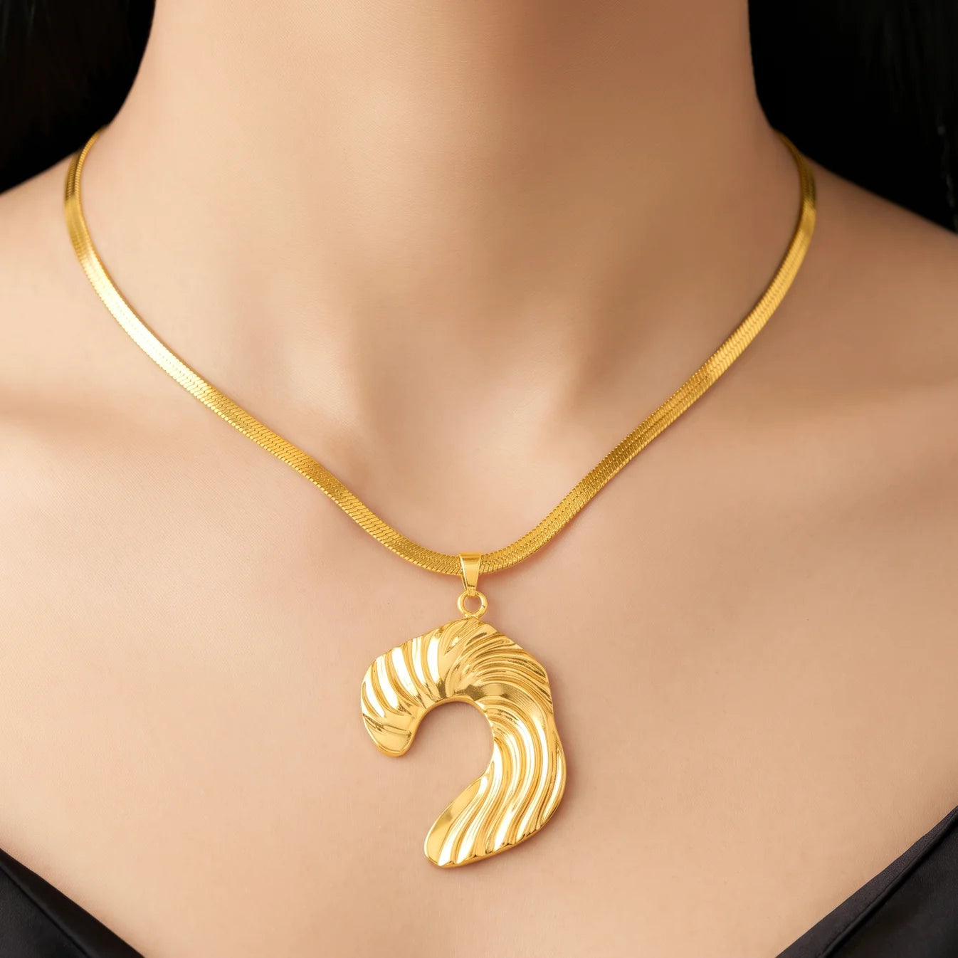 AYMI Necklace Anti-Tarnish Gold Plated Wave-Inspired Pendant Snake Chain