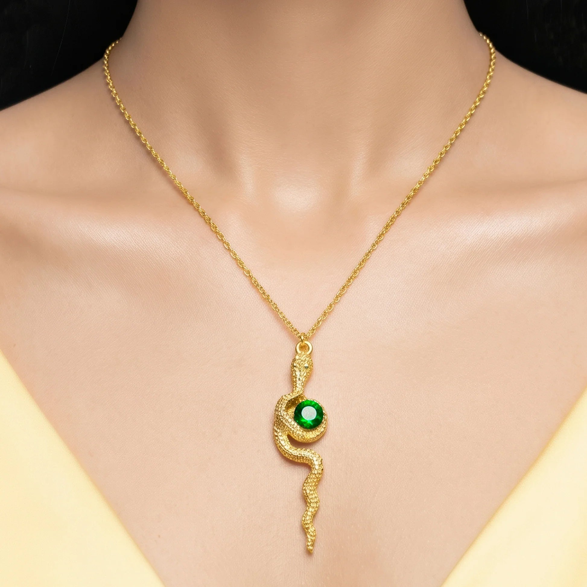 AYMI Necklace Anti-Tarnish Emerald Snake Pendant