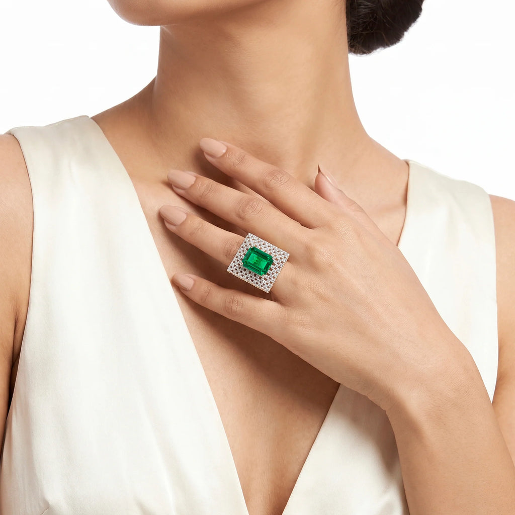 AYMI Ring Anti-Tarnish Emerald
Crystal Statement (Adjustable
Size)