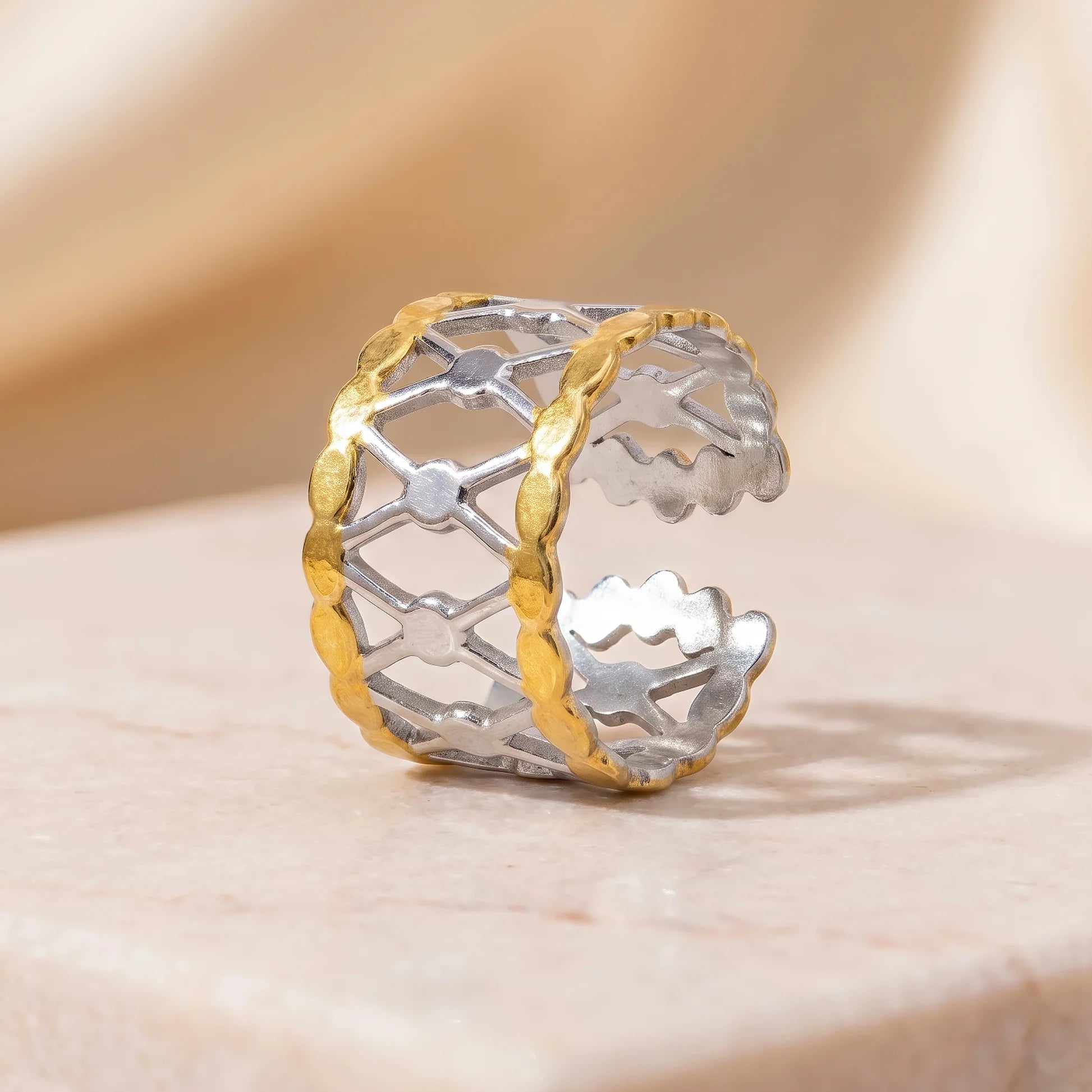 AYMI Ring Anti-Tarnish Lattice Work Statement (Adjustable Size)
