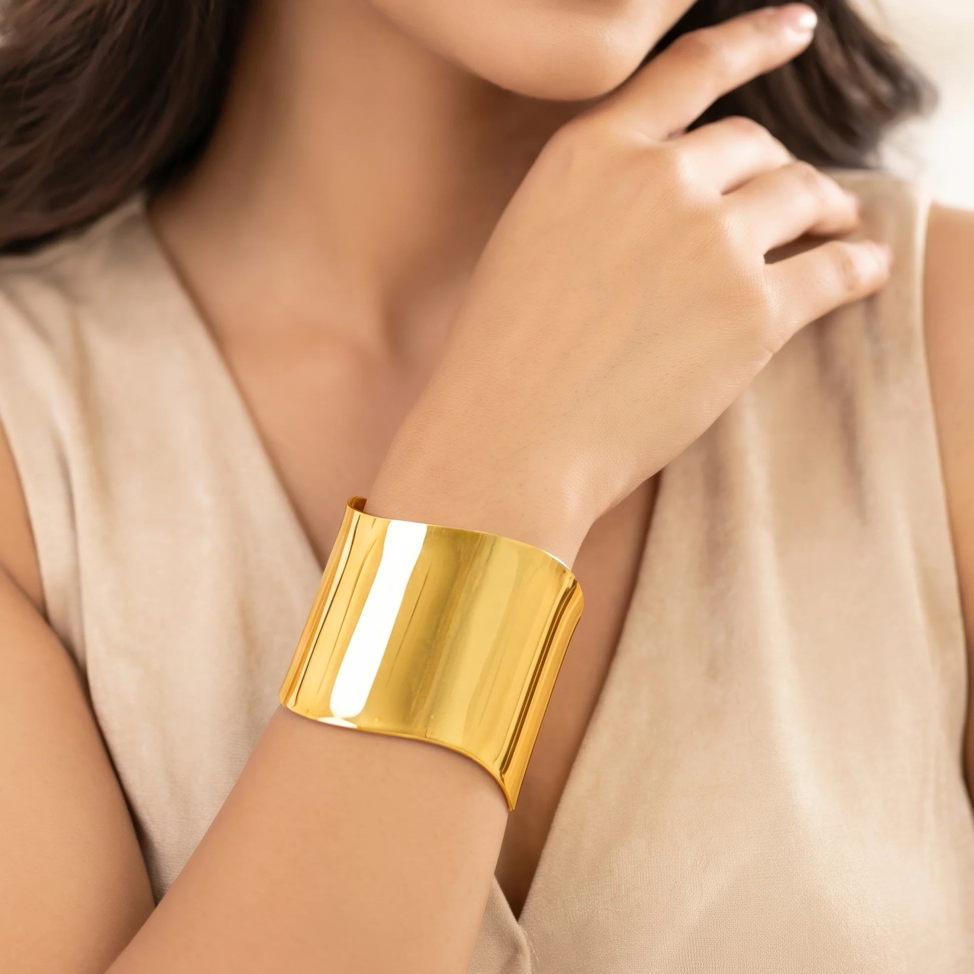 AYMI Bracelet Anti-Tarnish Open Cuff (Adjustable Size)