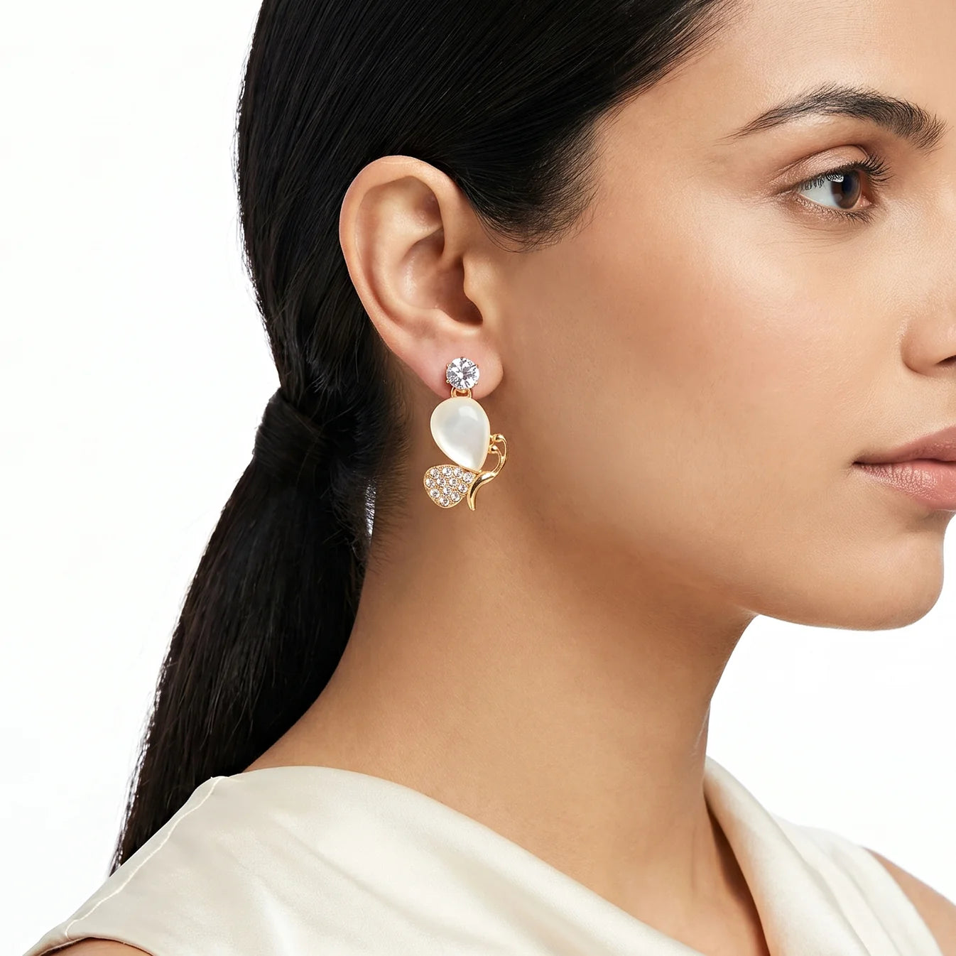 AYMI Earrings Anti-Tarnish Mini Mona Lisa & Crystal Bird Studs