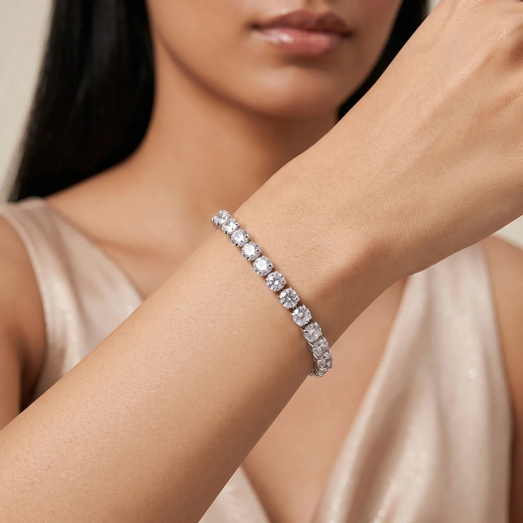AYMI Bracelet Anti-Tarnish Silver
Plated Round Crystals
(Adjustable Size)