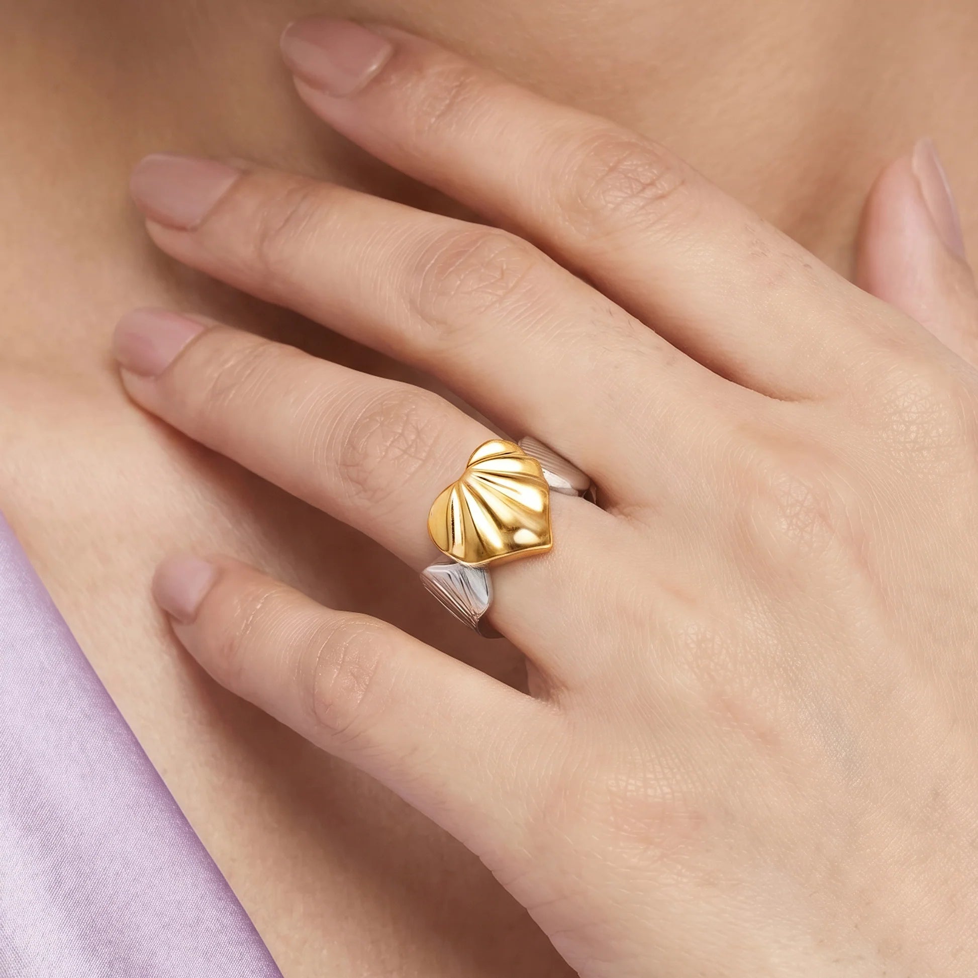 AYMI Ring Anti-Tarnish Textured Heart (Adjustable Size)