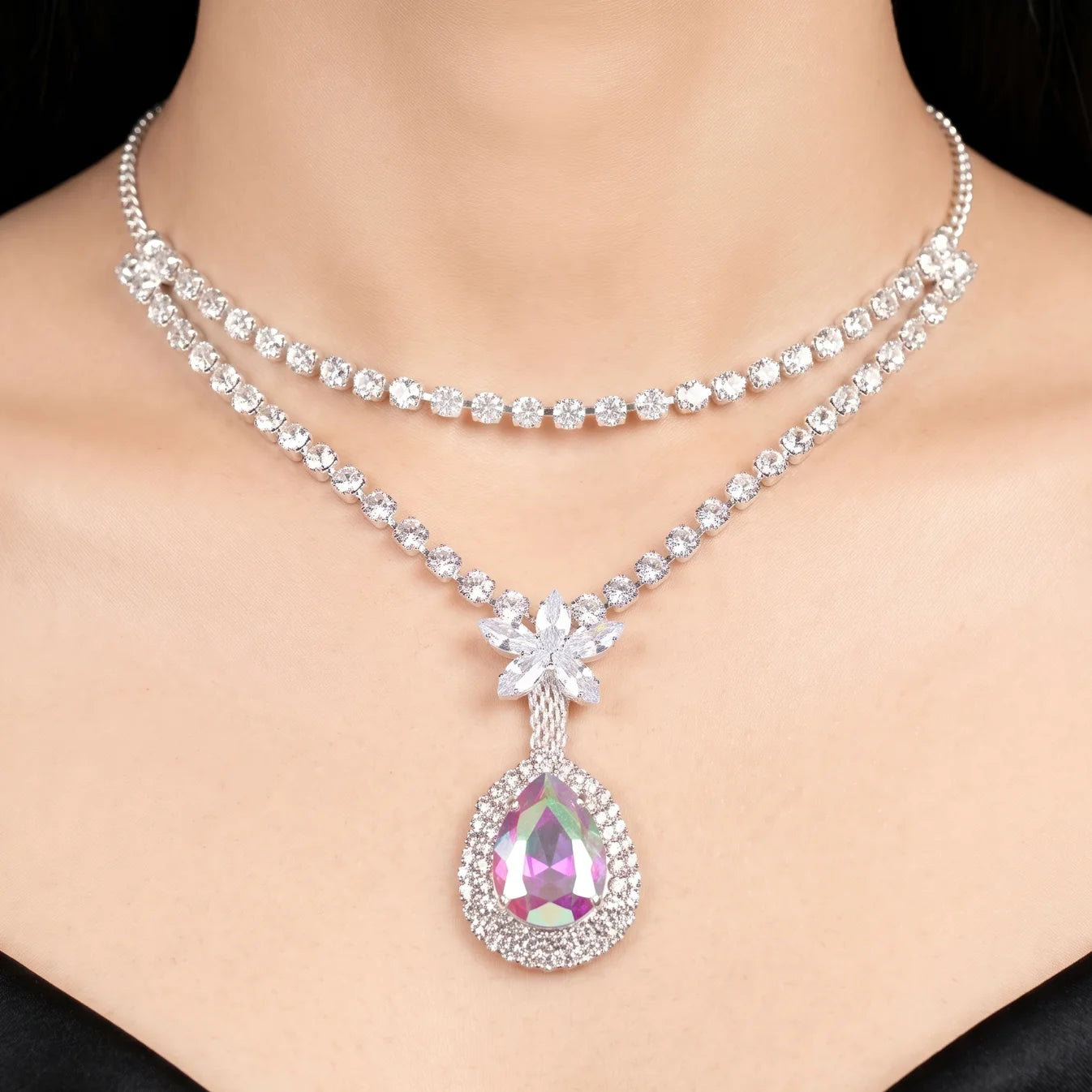 AYMI Necklace Anti-Tarnish Floral Teardrop Chain