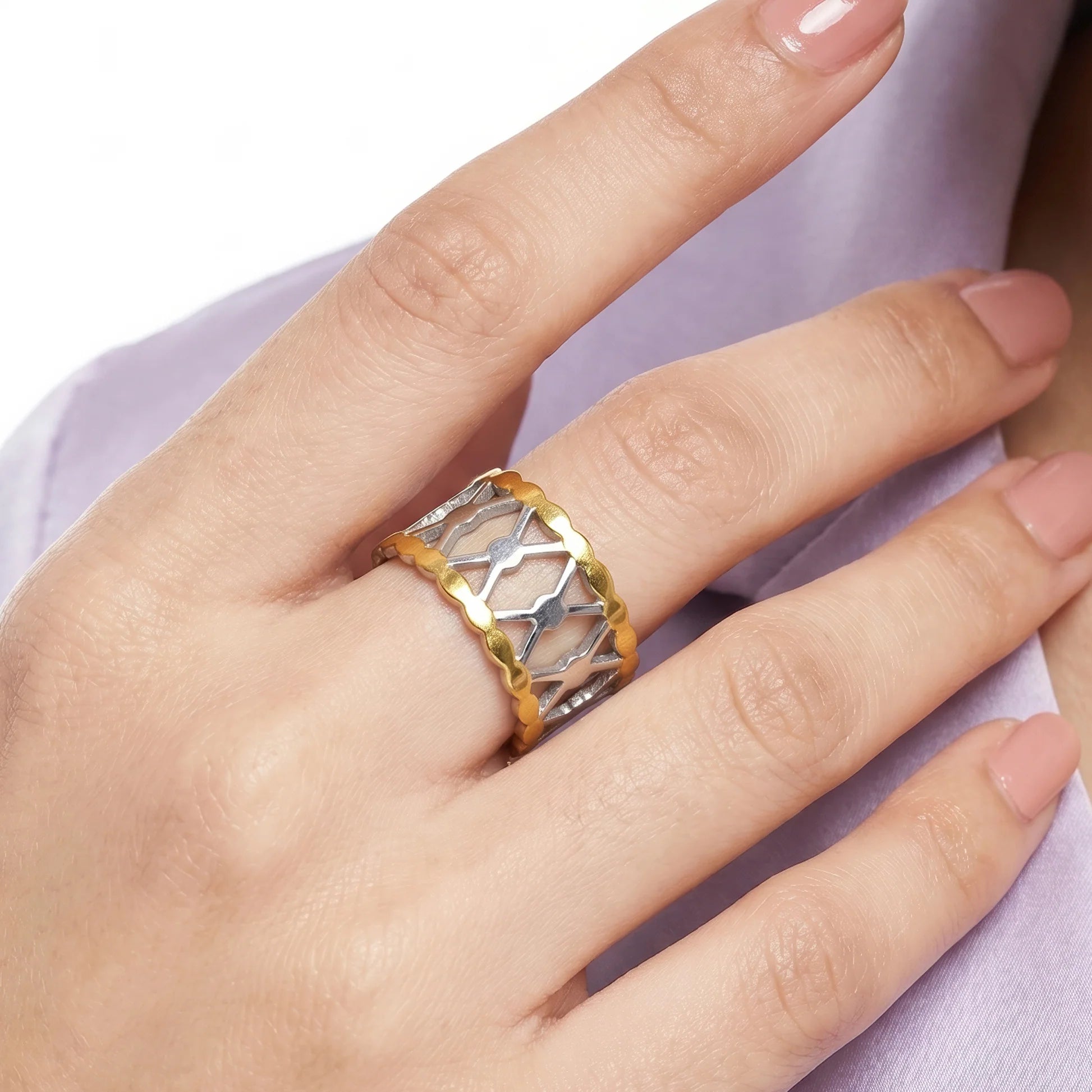 AYMI Ring Anti-Tarnish Lattice Work Statement (Adjustable Size)