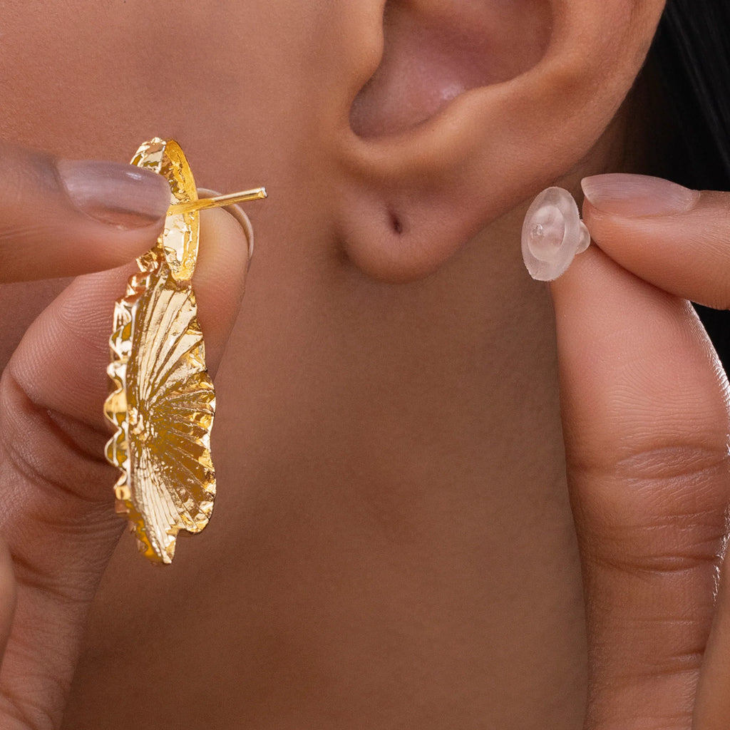 AYMI Earrings Anti-Tarnish Conch Shell Dangles With Round Tops