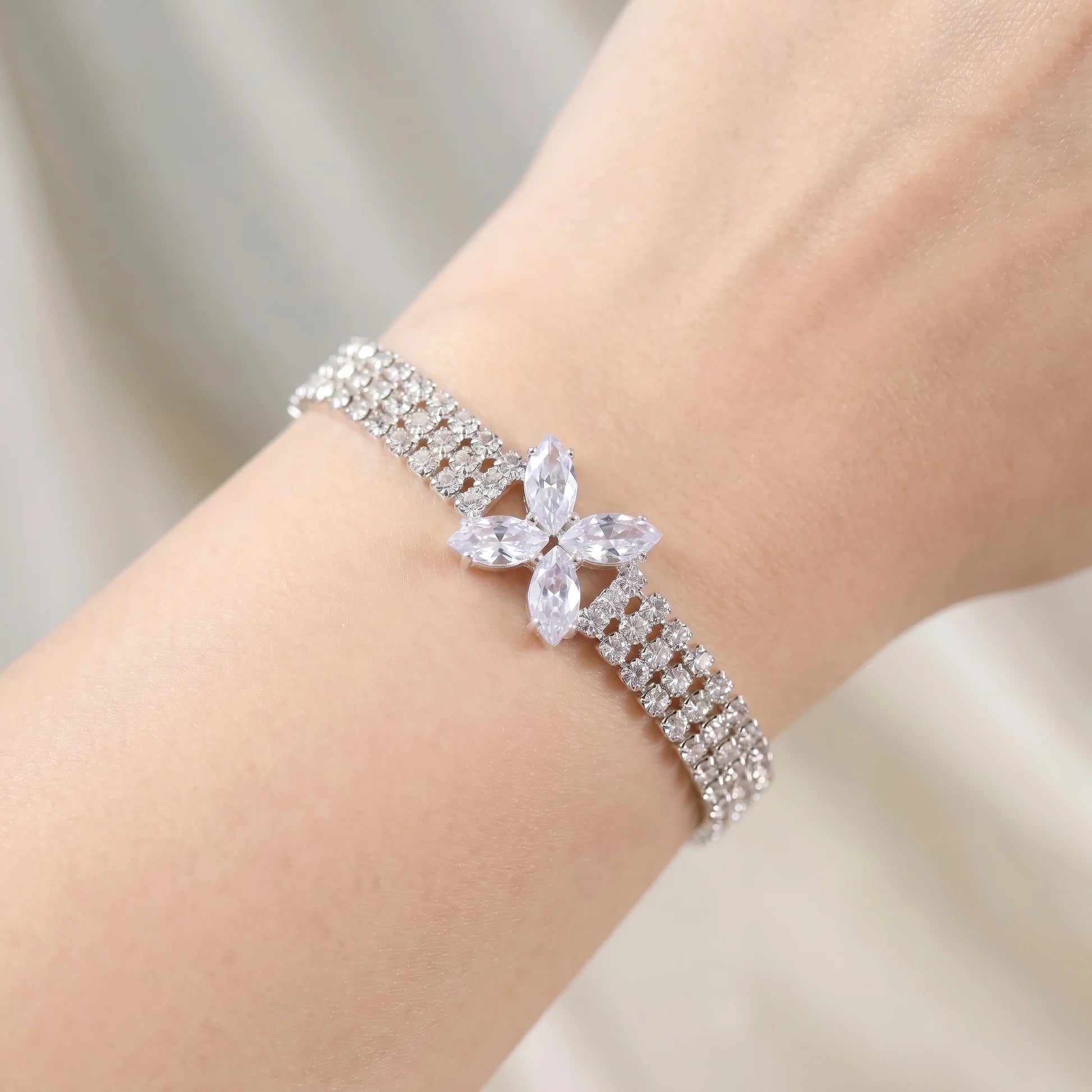 AYMI Bracelet Anti-Tarnish Marquise Crystal Butterfly (Adjustable Size)