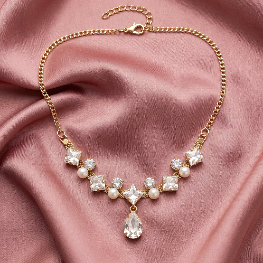 AYMI Necklace Anti-Tarnish
Crystal Pearl Statement