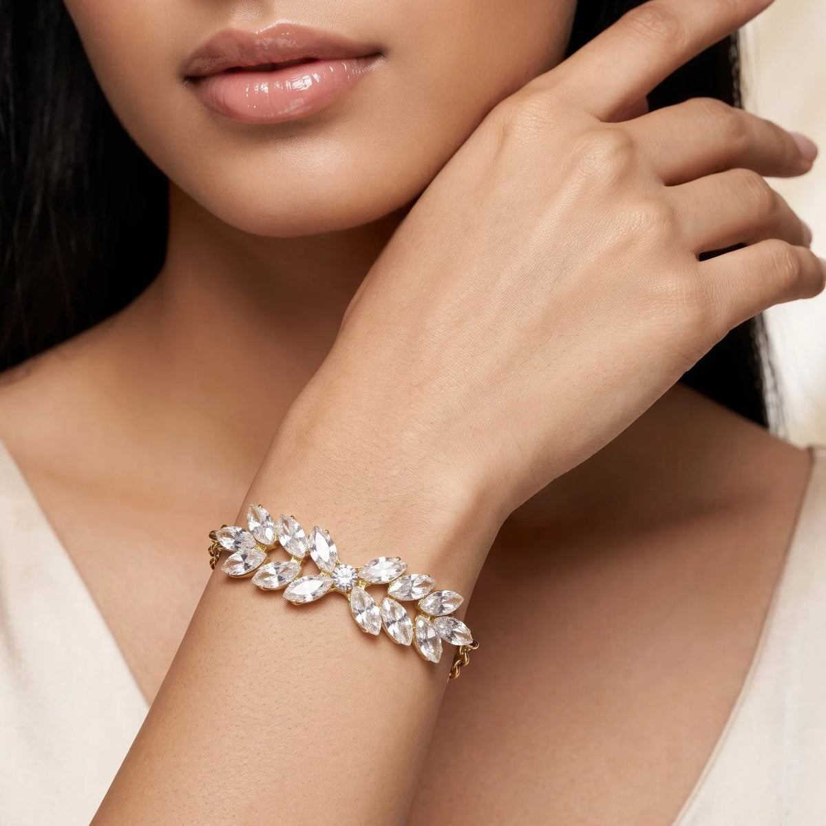 AYMI Bracelet Anti-Tarnish Gold Plated Crystals (Adjustable Size)