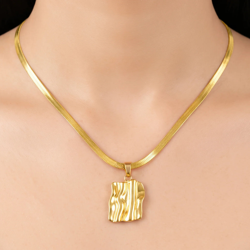 AYMI Necklace Anti-Tarnish Gold Plated Wavy Creative Pendant
