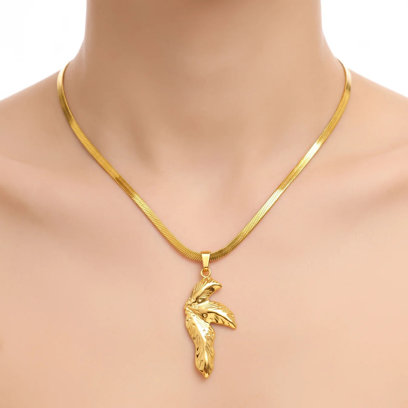 AYMI Necklace Anti-Tarnish Orchid Flower Pendant