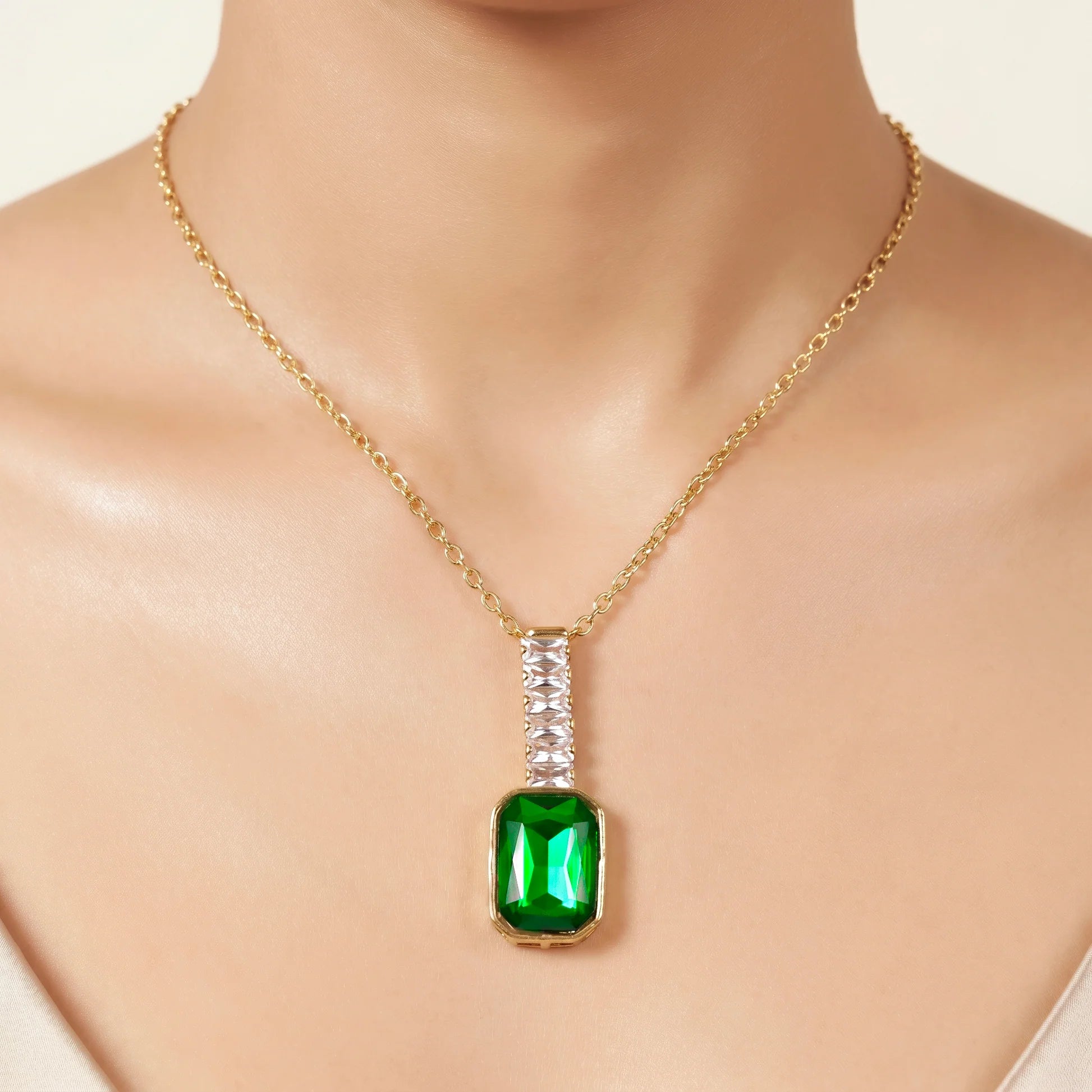AYMI Necklace Anti-Tarnish Baguette Chain & Emerald Crystal Pendant