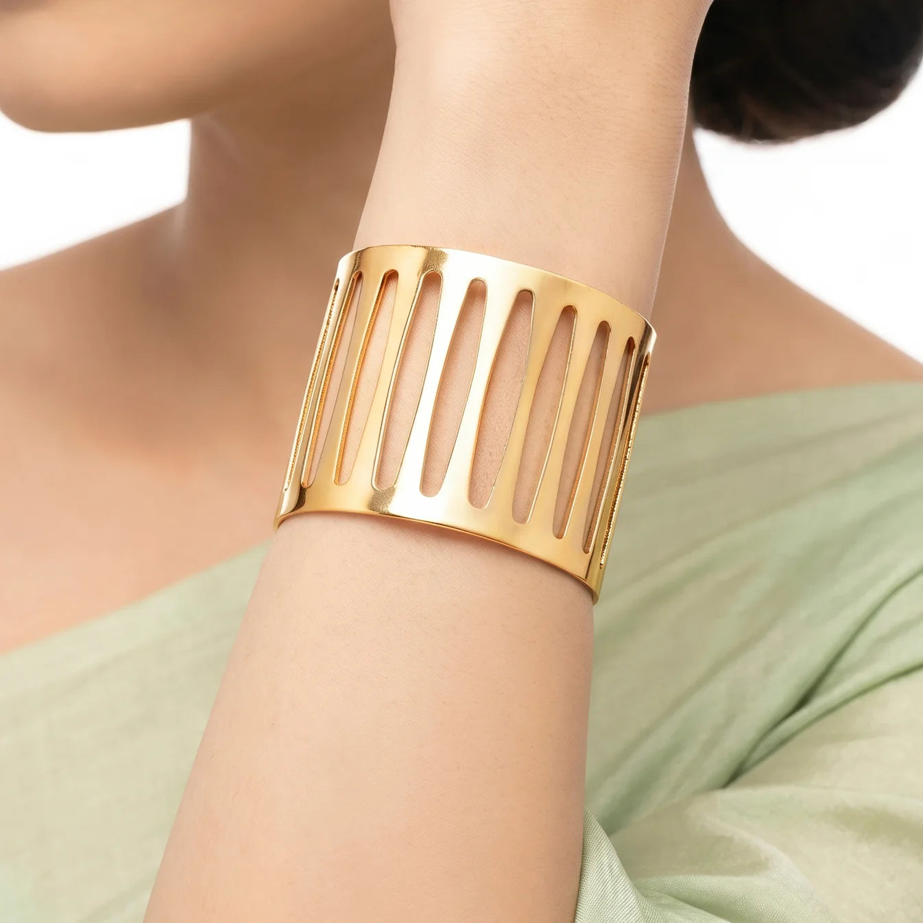 AYMI Bracelet Anti-Tarnish Cage Design Cuff (Adjustable Size)