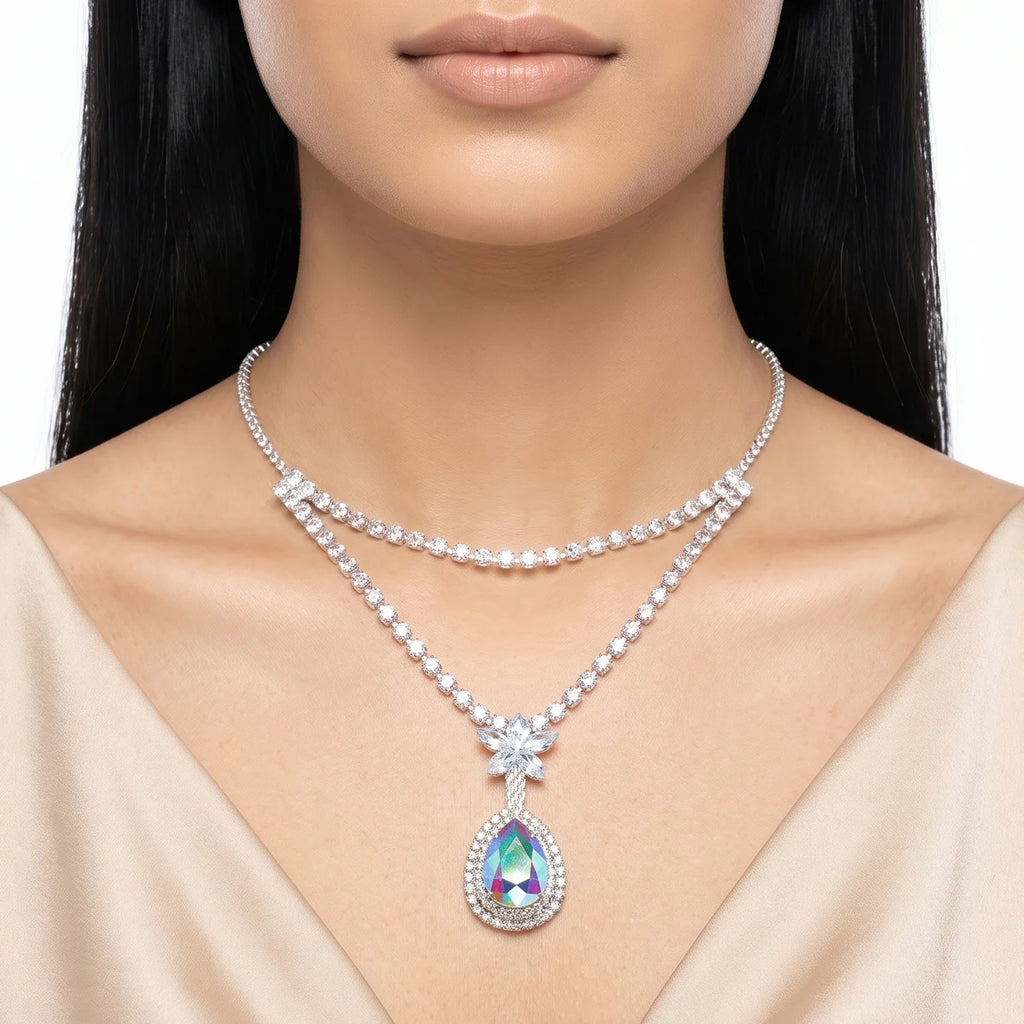 AYMI Necklace Anti-Tarnish Floral Teardrop Chain
