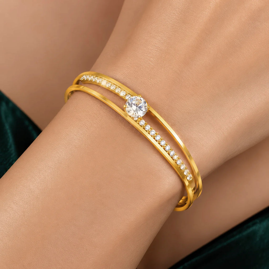 AYMI Bracelet Anti-Tarnish Gold
Plated Solitaire Bangle
(Adjustable Size)