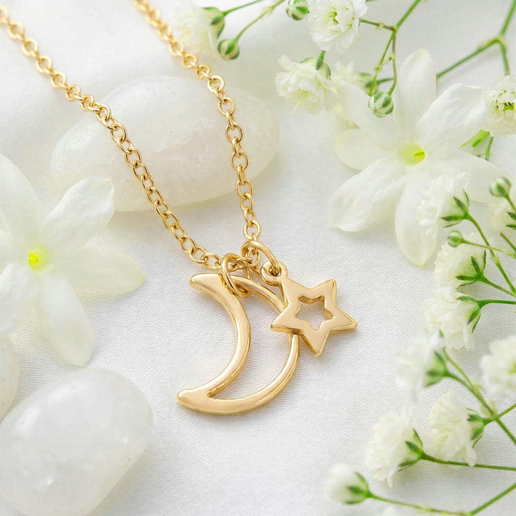 AYMI Necklace Anti-Tarnish Hollow Moon And Star Charms Minimalist