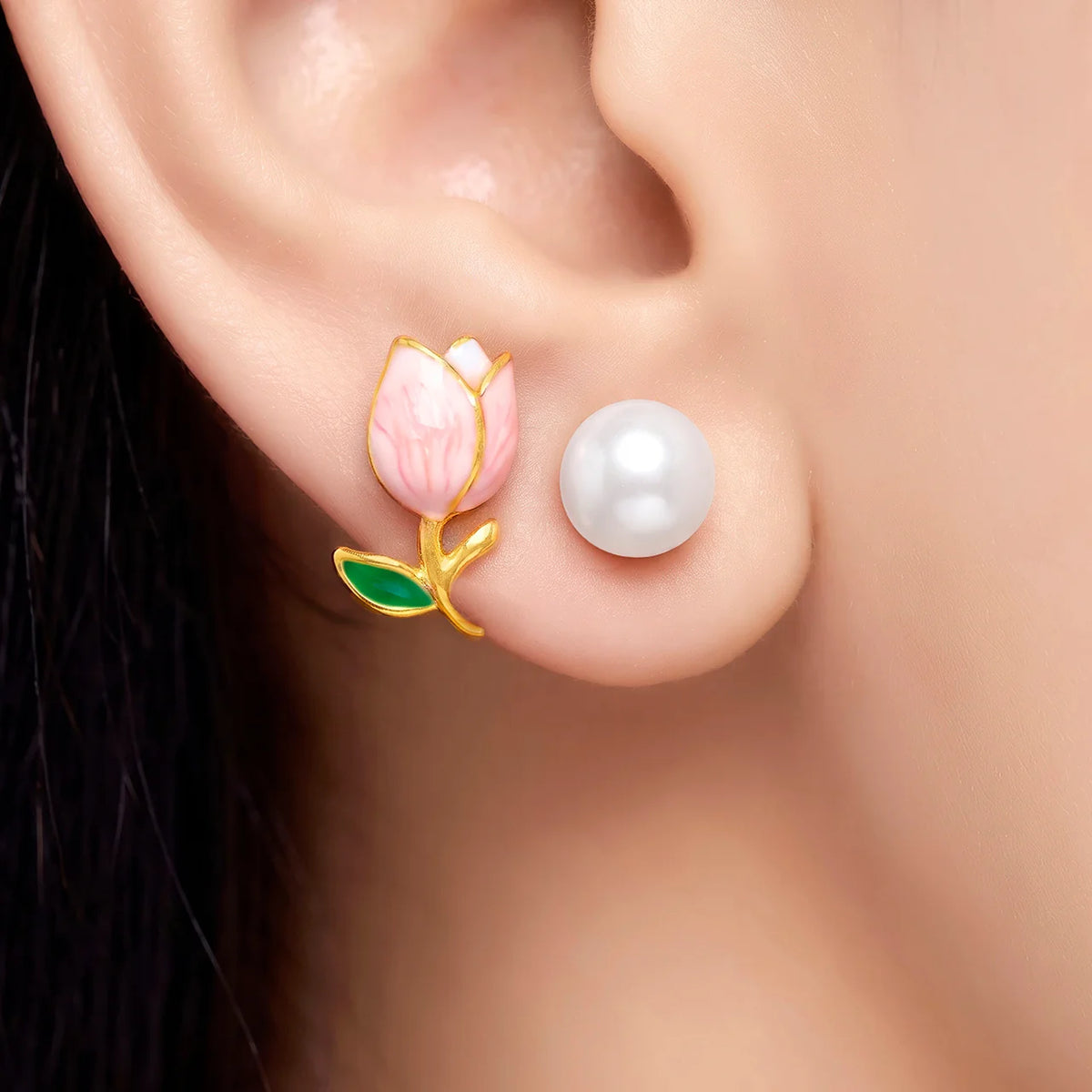 AYMI Earrings Anti-Tarnish Pink
Lotus Pearl Studs