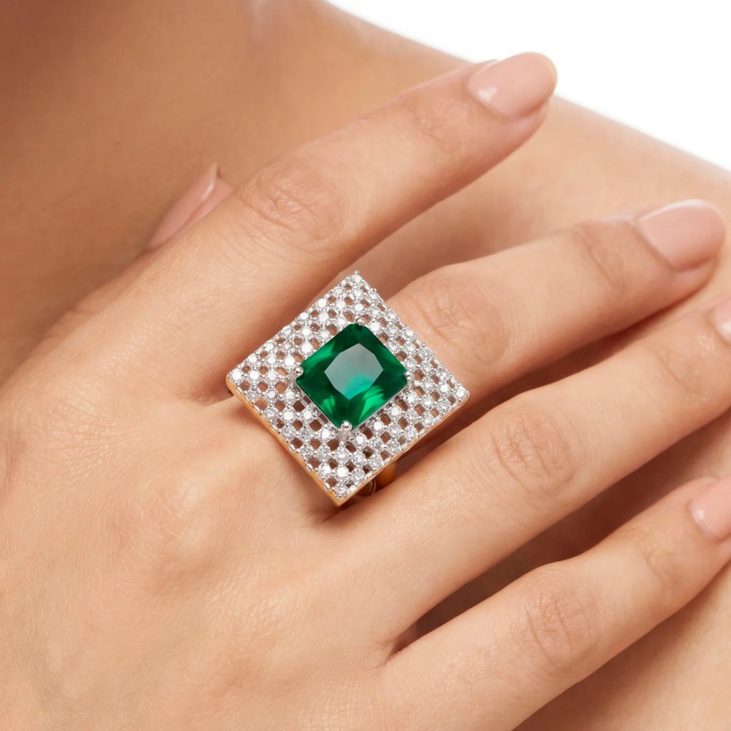 AYMI Ring Anti-Tarnish Emerald
Crystal Statement (Adjustable
Size)
