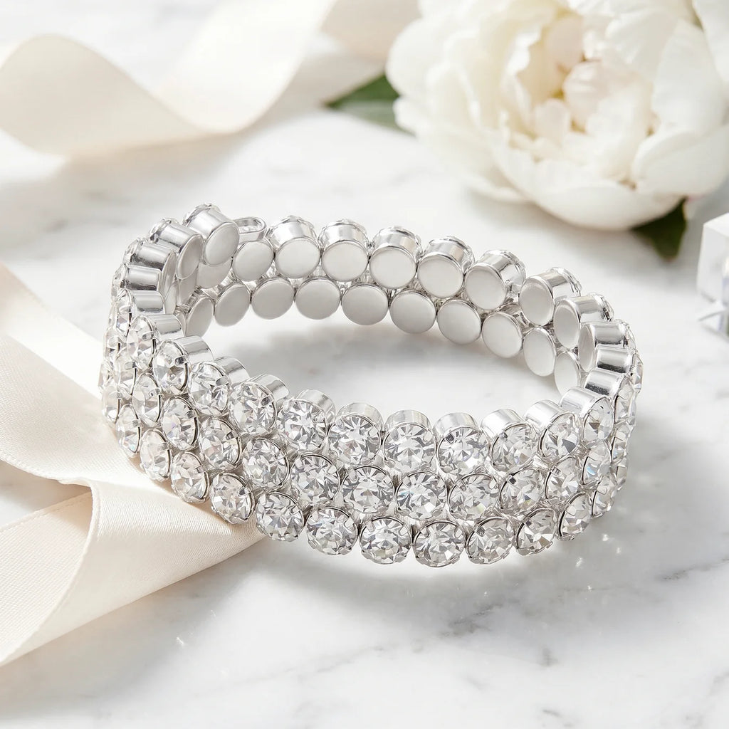 AYMI Bracelet Anti-Tarnish Spiral
American Diamonds (Adjustable
Size)