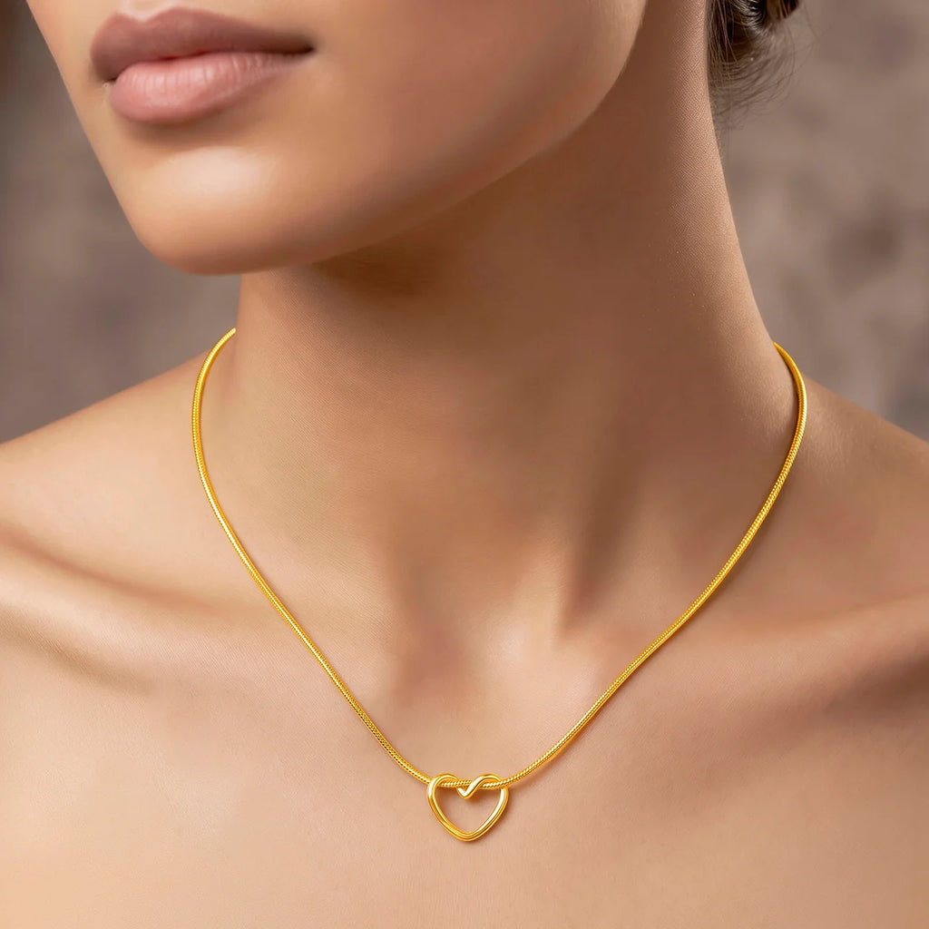 AYMI Necklace Anti-Tarnish Open
Heart Snake Chain